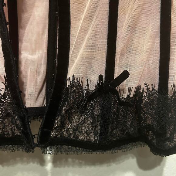 Victoria Secret Pink and black corset top - Picture 4 of 8
